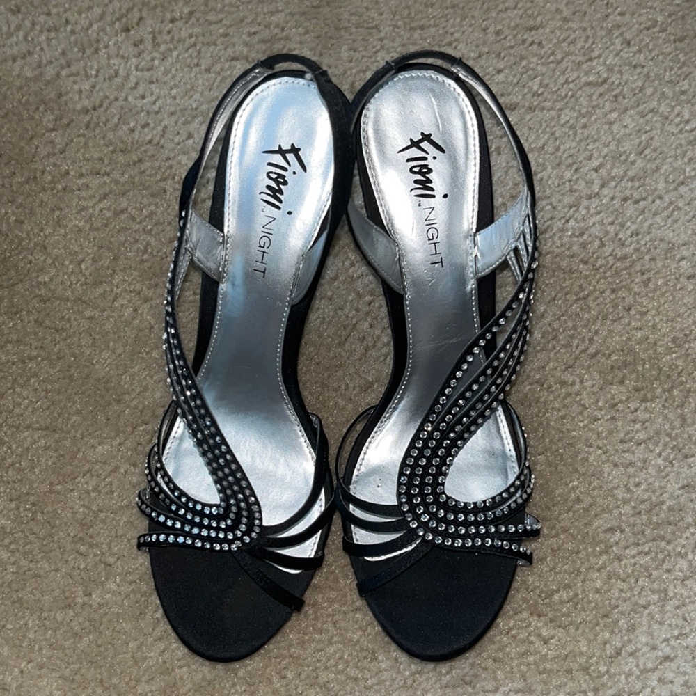 Size 8 black jeweled heels